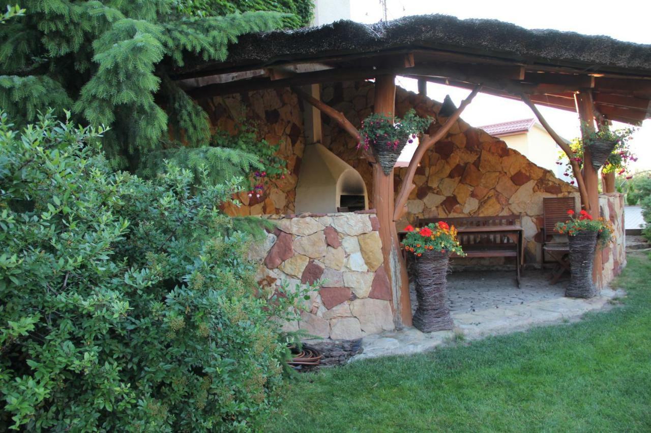 Agro Relax Nowodwor Hotel Exterior photo